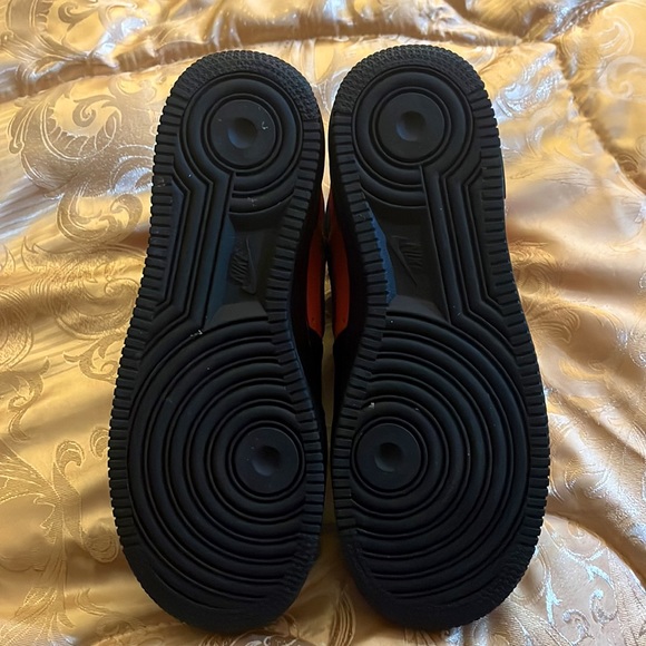 Worn Once: Like New. Orange & Black Nike Air Force Mid Size 7 Women - Picture 2 of 5